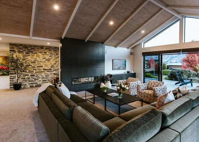 Holiday home The Clearview House - Views - Sleeps 9